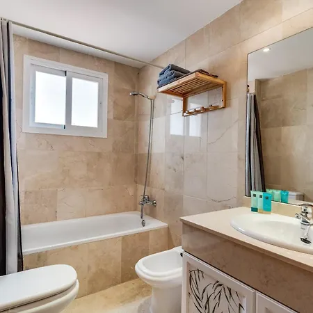 Апартаменты Spacious With Large Terraces Lunymar Golf, *