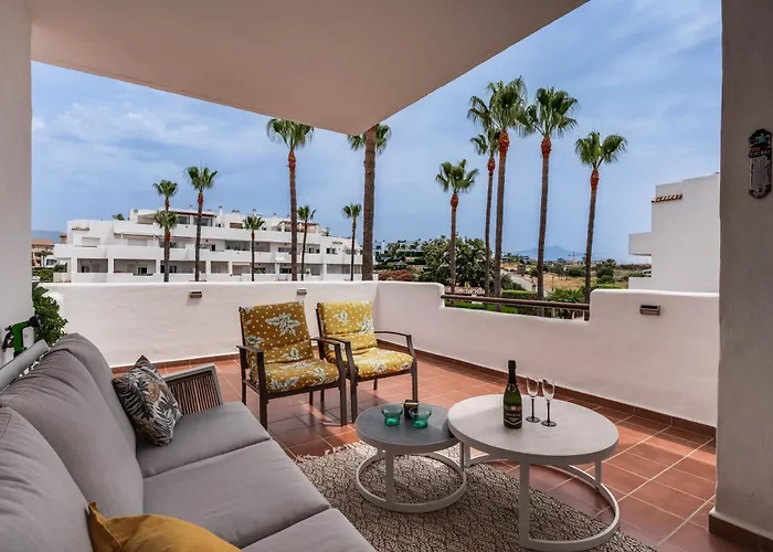 Spacious With Large Terraces Lunymar Golf, * Estepona