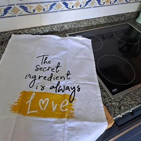 Spacious With Large Terraces Lunymar Golf, アパート エステポナ