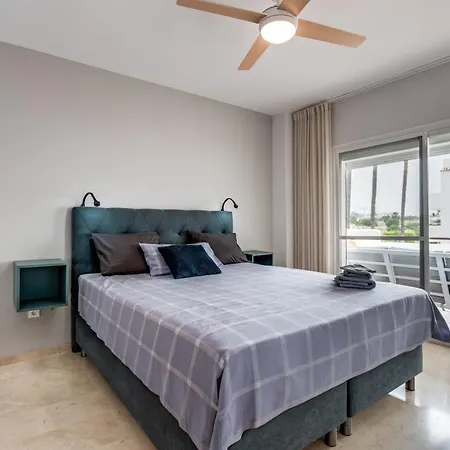 アパート Spacious With Large Terraces Lunymar Golf,