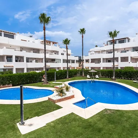 Spacious With Large Terraces Lunymar Golf, דירה