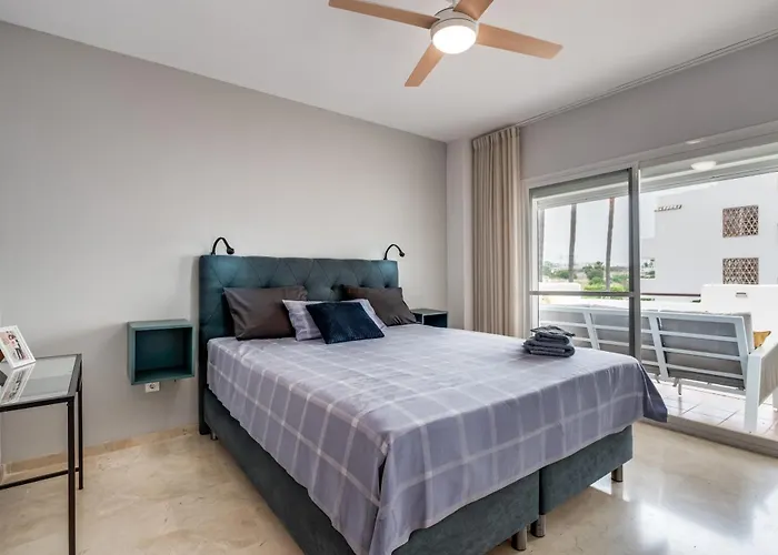 Daire Spacious With Large Terraces Lunymar Golf,