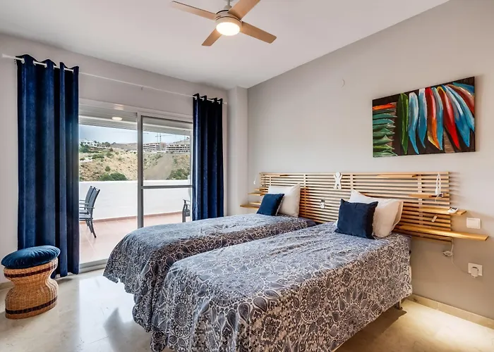 Daire Spacious With Large Terraces Lunymar Golf,